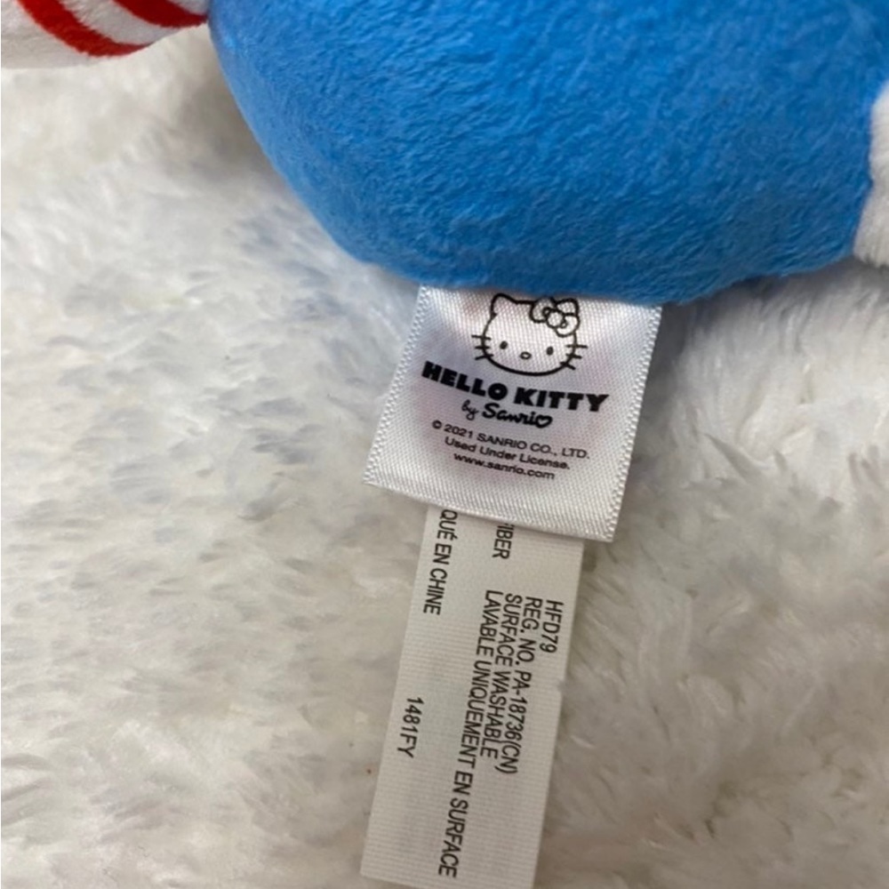Hello Kitty Bundle - Picture 6 of 10
